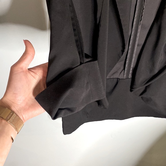 One Blazer - Picture 3 of 4